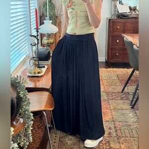 Banana Republic Swing Flare Maxi Skirt Navy Crinkle Smocked Waist Pleats Size 0